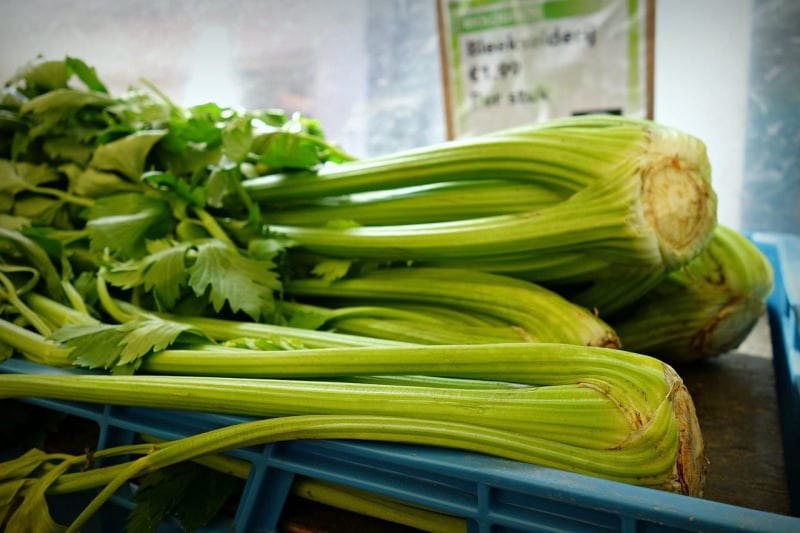 organic leaf celery